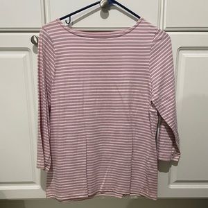 Women’s medium three-quarter length sleeve tops.